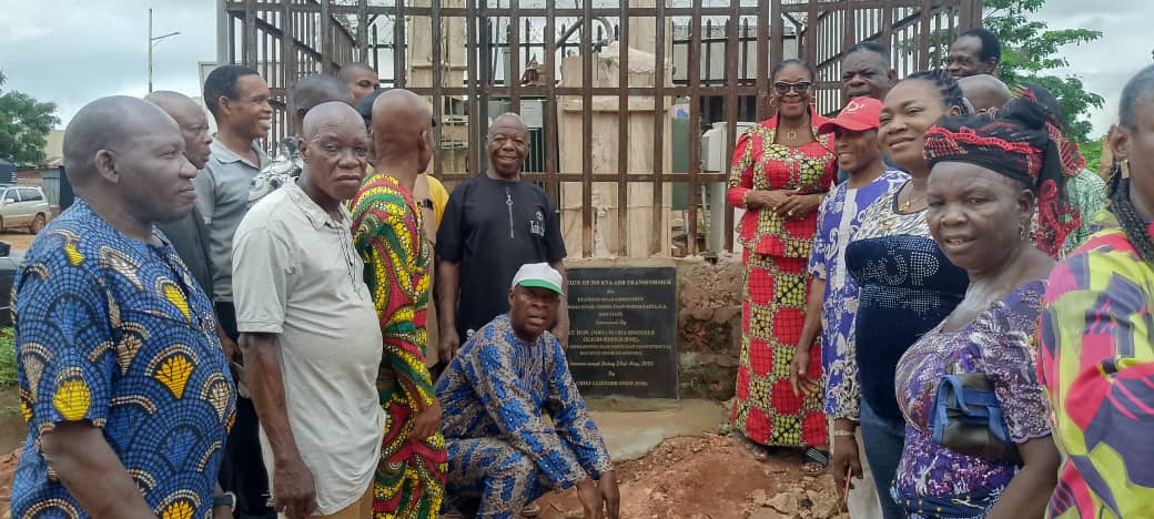 Oligbi-Edeko commissions 500 KVA transformer in Efandion community