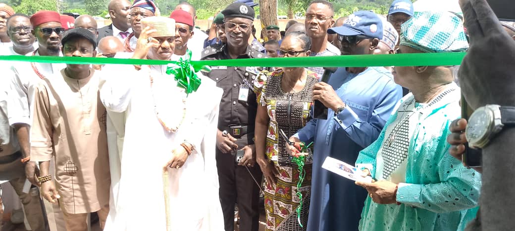 Former Deputy Speaker, Oligbi-Edeko inaugurates Police Station in Uromi to Bolster Security.